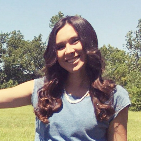 Meet your Posher, Bethany - Picture 1 of 1